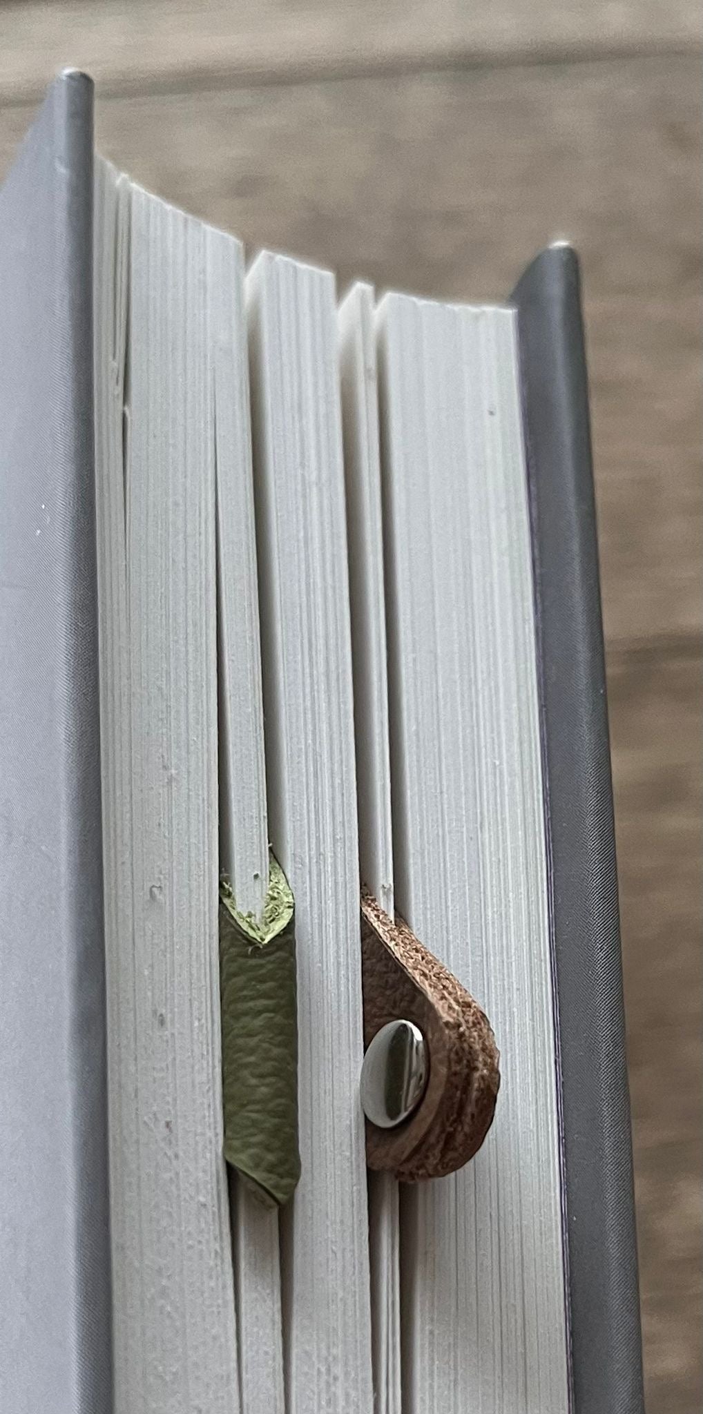 Buchmerker aus Leder - handgefertigt von Jan - Mein Schusterhof