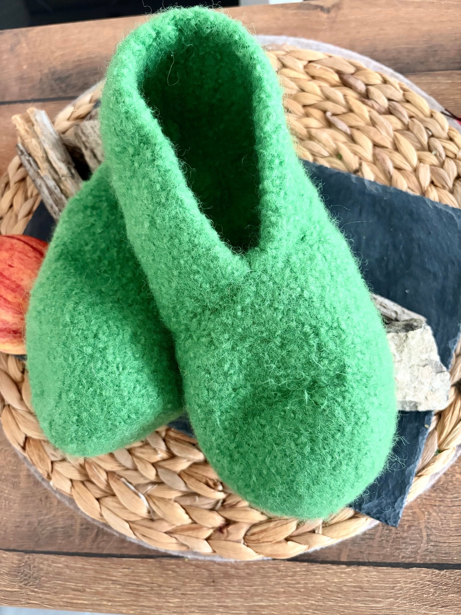 Filzschuhe mit Sohle - handgefertigt von Anja - Mein Schusterhof