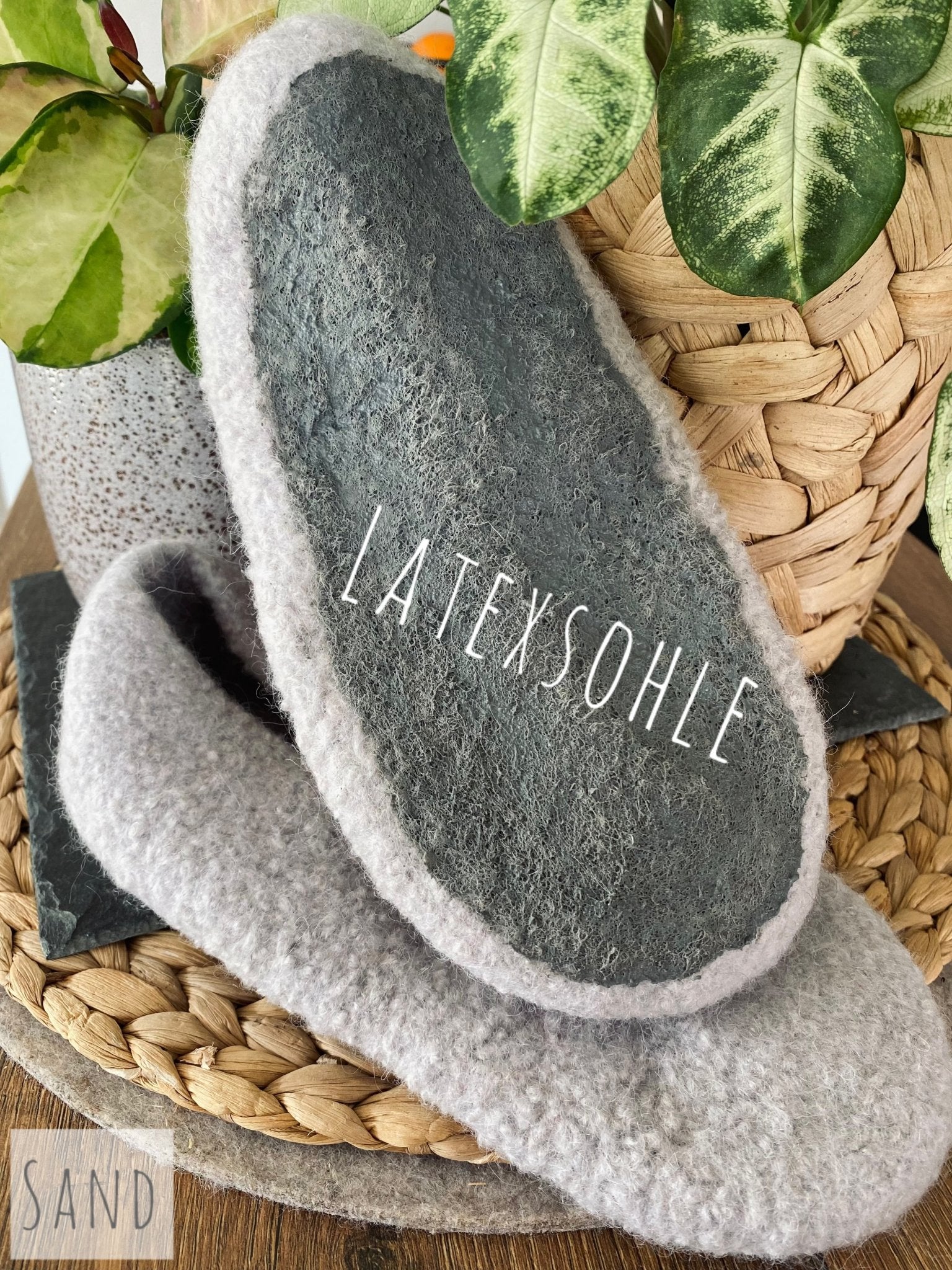 Filzschuhe mit Sohle - handgefertigt von Anja - Mein Schusterhof