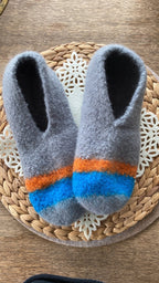 Handgefertigt aus Bayern - Filzschuhe in zwei individuellen Farben gestaltbar aus reinster Schurwolle // Gästeschuhe Hausschuhe // Socken // - Mein Schusterhof