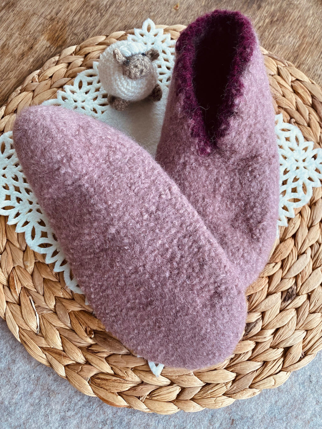Filzschuhe mit erhöhtem Schaft in zwei individuellen Farben gestaltbar aus reinster Schurwolle // Geschenk für Sie und Ihn //