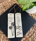 Personalisiertes Lesezeichen aus robustem Nappaleder // mit eigenem Bild und Text gestaltbar // Jahrestag // Buchlesegeschenk // Bücherwurm