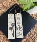 Personalisiertes Lesezeichen aus robustem Nappaleder // mit eigenem Bild und Text gestaltbar // Jahrestag // Buchlesegeschenk // Bücherwurm - Mein Schusterhof