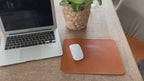 Mauspad - Robust, Elegant  & Nachhaltig - reines Sattlerleder - Stilvolles Geschenk für Büro + Arbeitsplatz - Remote - Selbstständigkeit