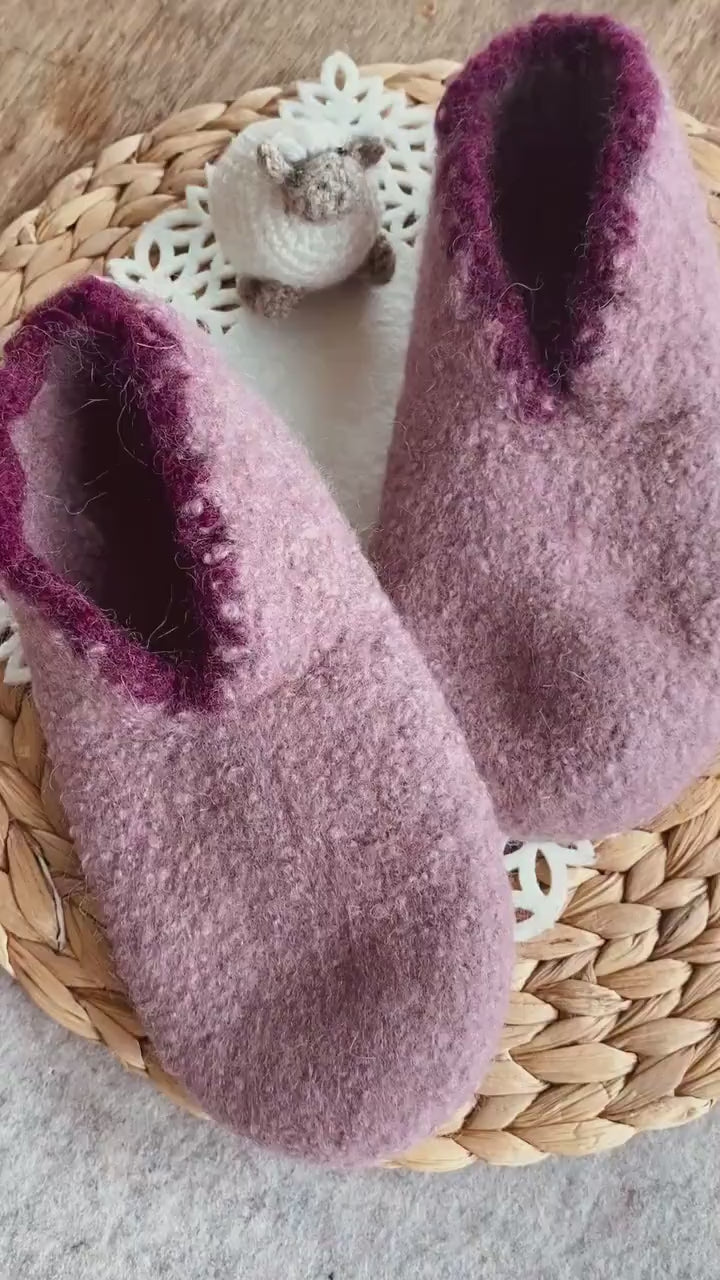 Filzschuhe mit erhöhtem Schaft in zwei individuellen Farben gestaltbar aus reinster Schurwolle // Geschenk für Sie und Ihn //